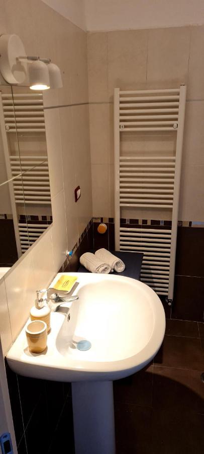 Salute Apartments テルニ エクステリア 写真
