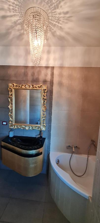 Salute Apartments テルニ エクステリア 写真